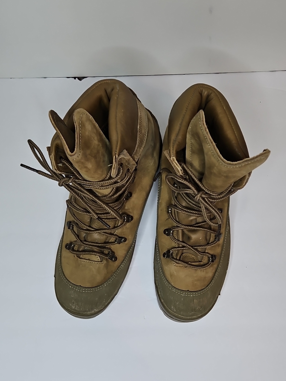 Belleville MCB 950 US Mountain Combat Hiking Boots.